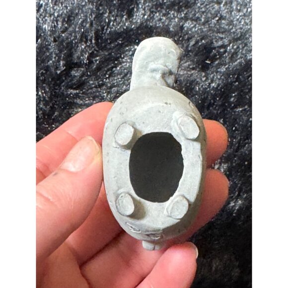 Handcrafted Clay Sheep Figurine With Textured Details - Gray Ceramic Animal Deco - Picture 7 of 8